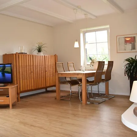 Haus Amrum 21**** * Büsum